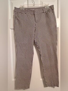 Old Navy Pixie Black and White Ankle Pants